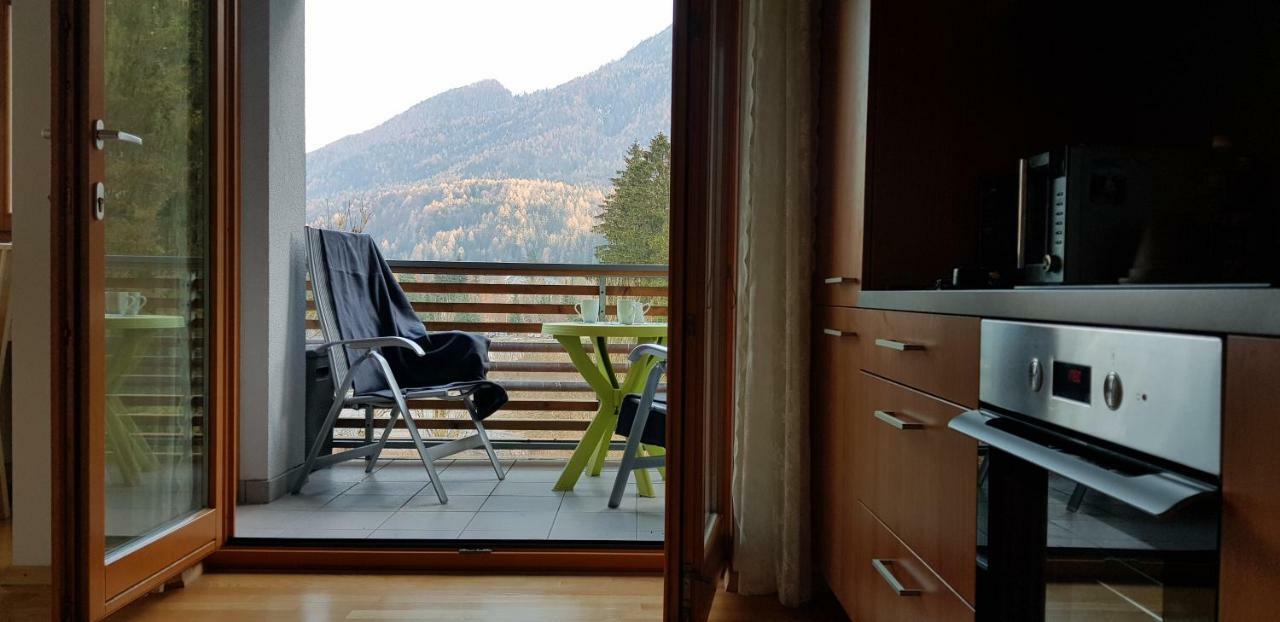 Apartamento Yellow Apartma Kranjska Gora Exterior foto