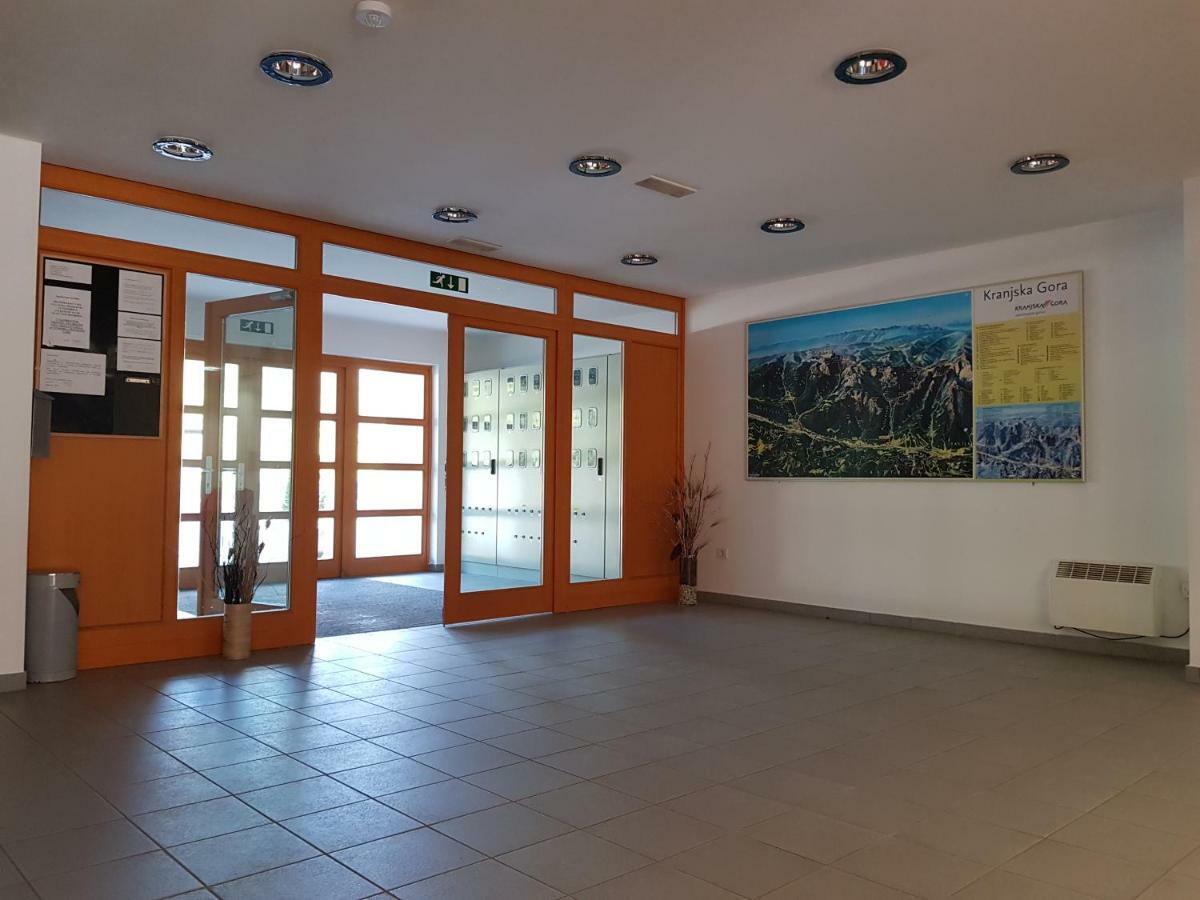 Apartamento Yellow Apartma Kranjska Gora Exterior foto